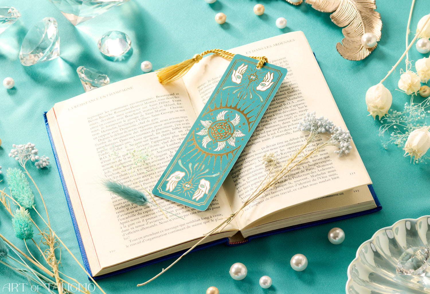 Throne Angel: Gold Foil Bookmark